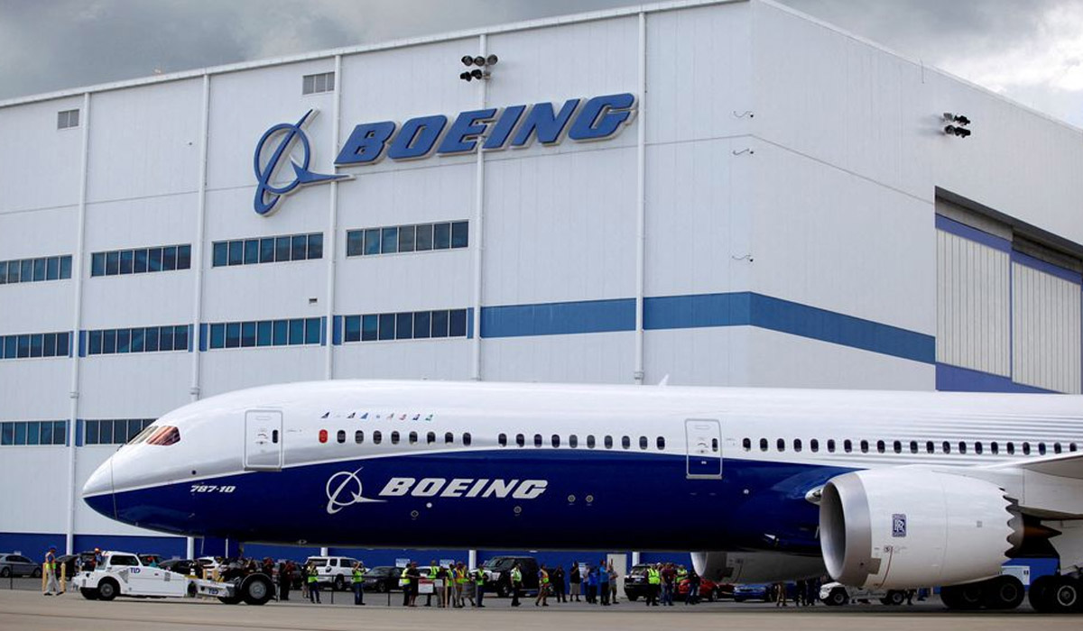Boeing wants to build its next airplane in the 'metaverse'
